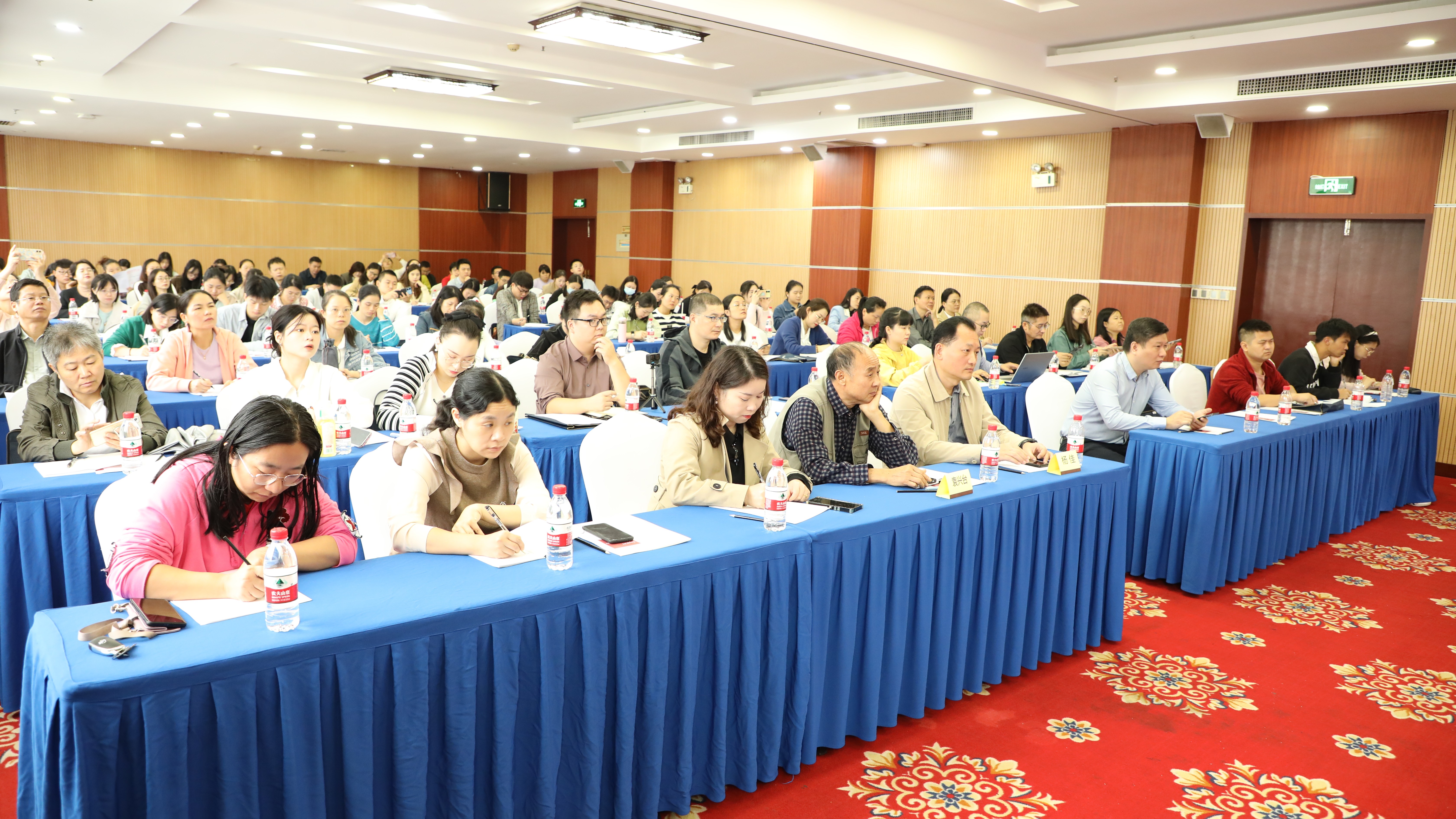 25c628bbf6733643_副本.jpg