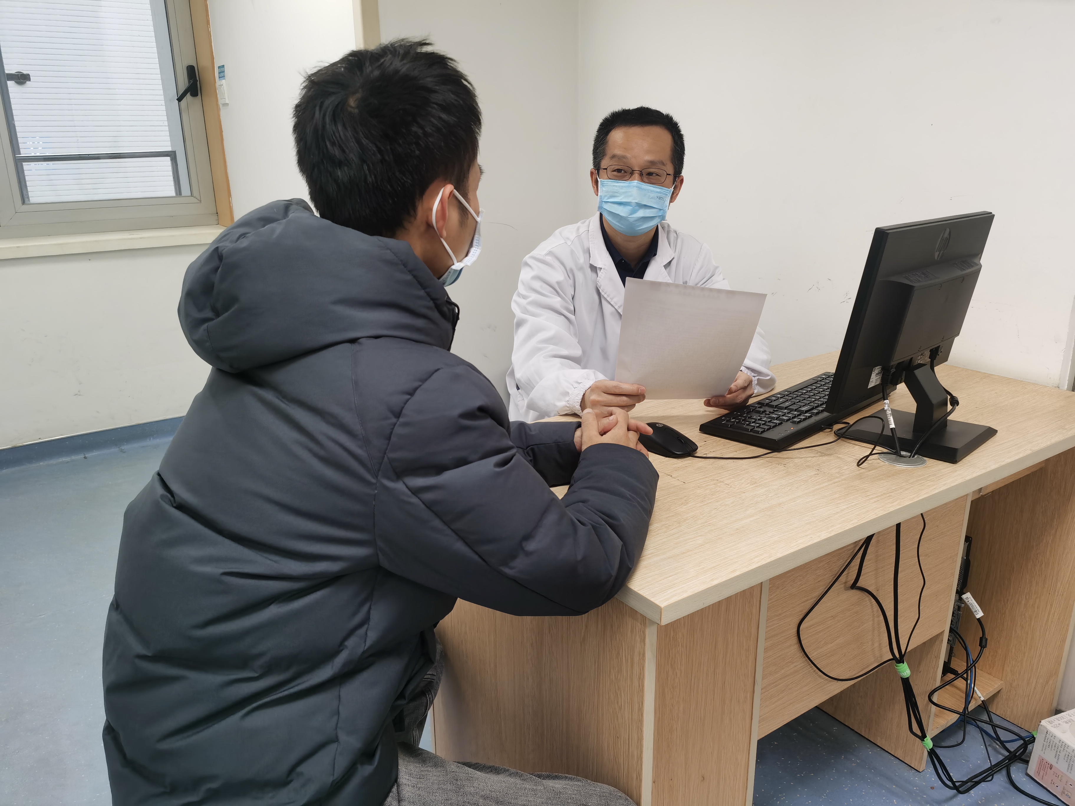 1岁男孩反复发烧竟是患上了这个病！.jpg