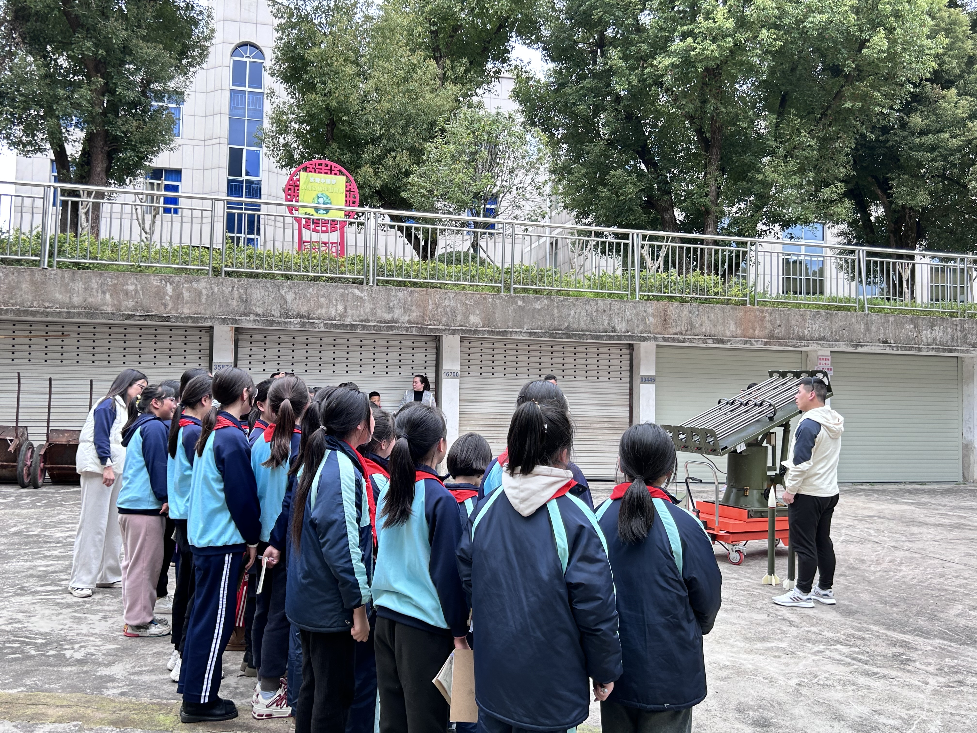 3月22日，市气象局、市科协等单位主办，在市气象科普教育基地，举办株洲市2024年“世界气象日”科普研学活动3.jpg