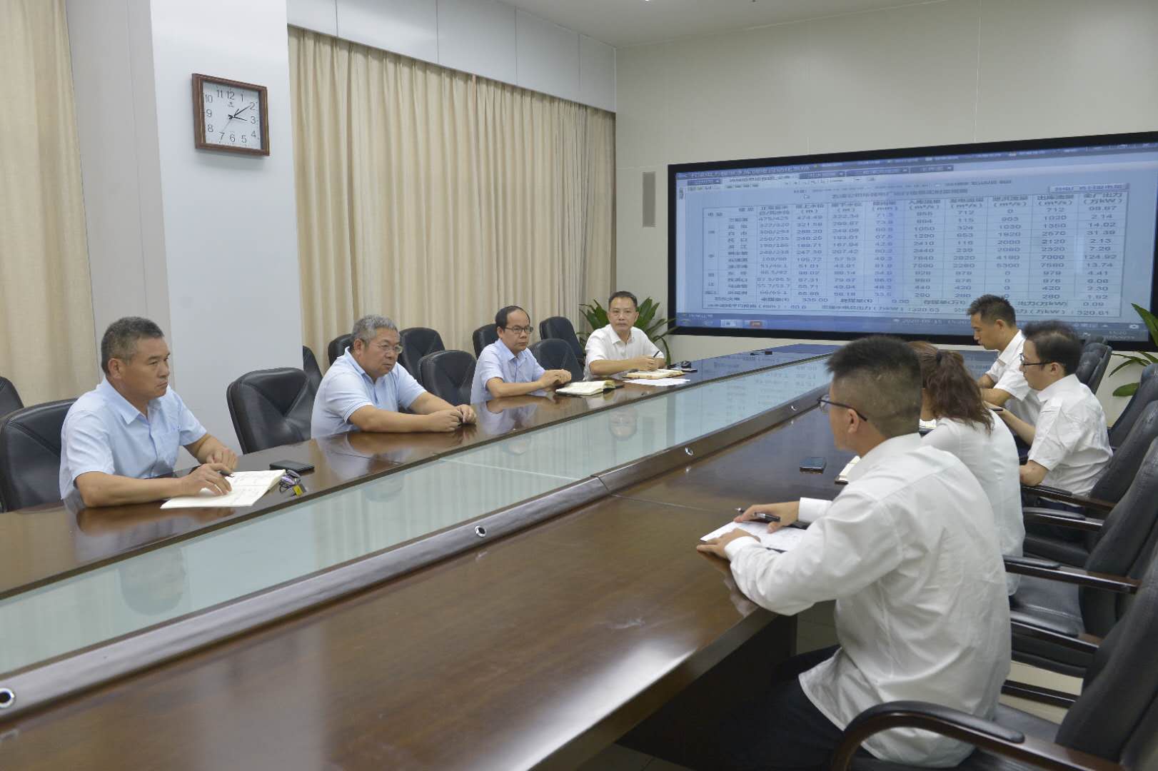 10五凌2防洪高度协商会副总经理主持.jpg