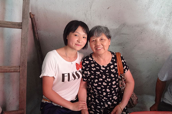 82岁“爱心奶奶”108次捐资助学1.jpg