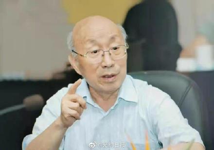 张涵信.jpg