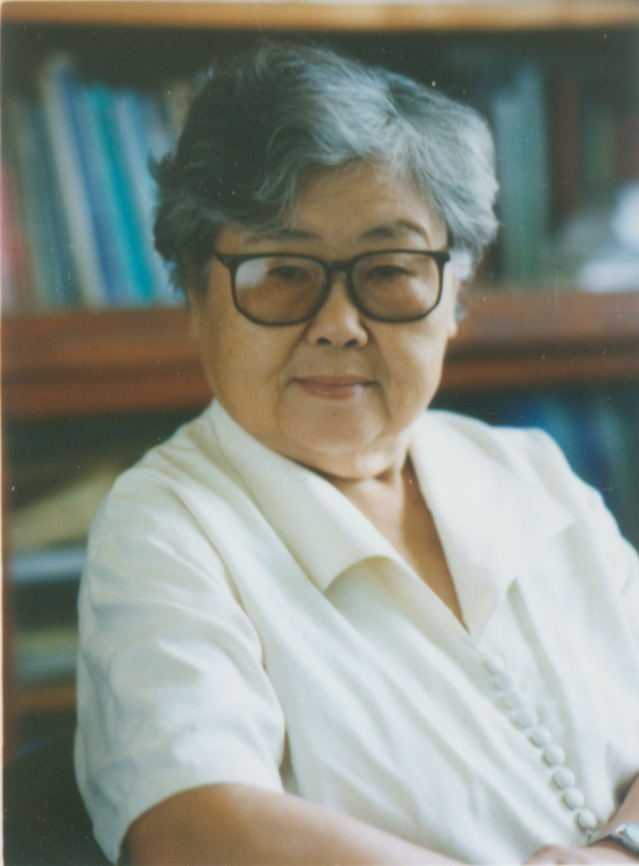 李桓英1.jpg