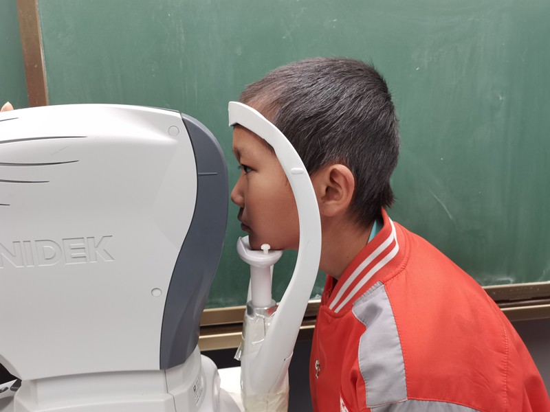 【图片新闻】加强儿童青少年近视防控.jpg