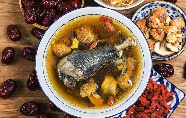 当归乌鸡汤.jpg