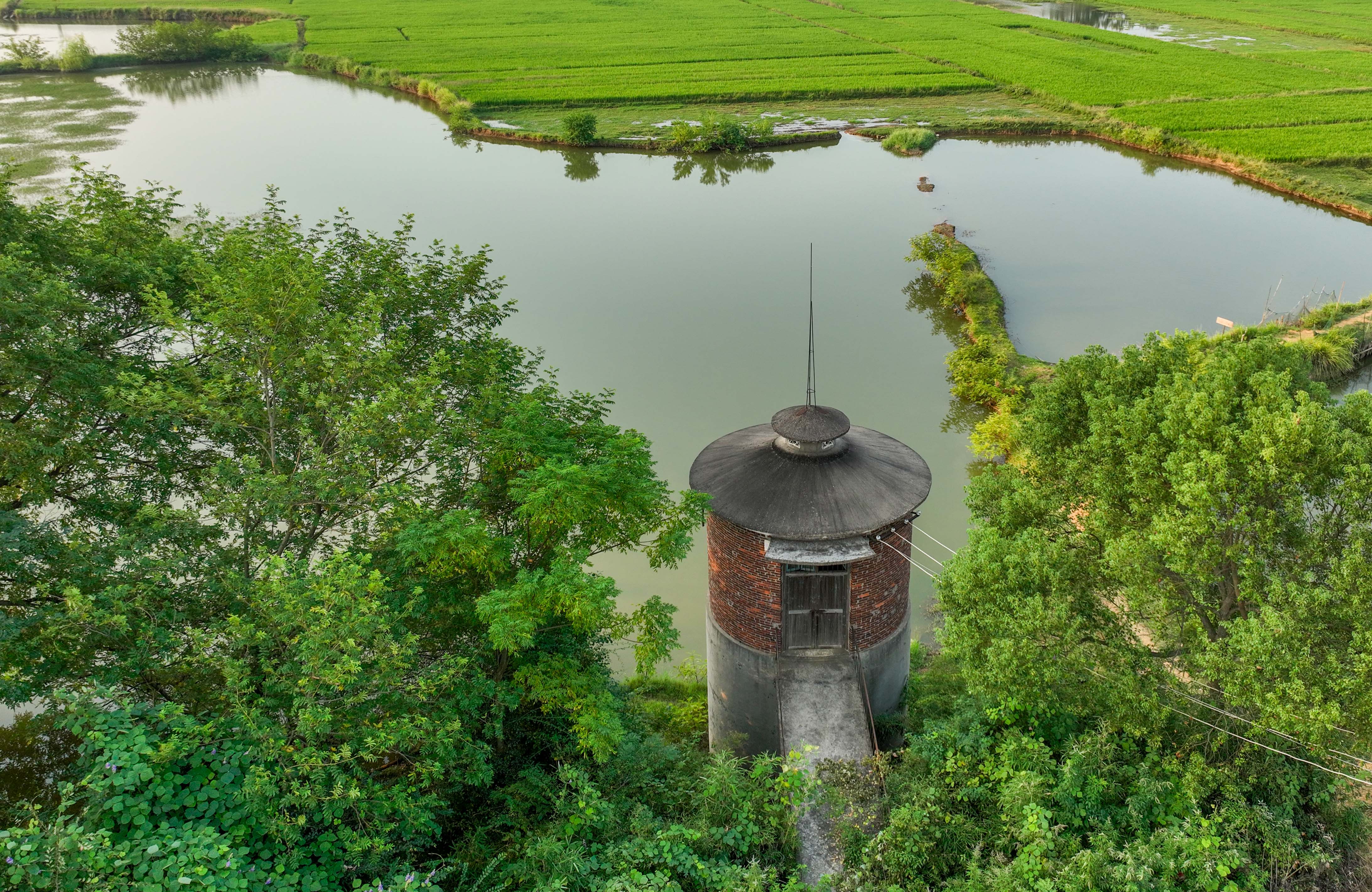 2022年9月28日，湖南省永州市道县白马渡镇岩头背村，机埠泵站。.jpg